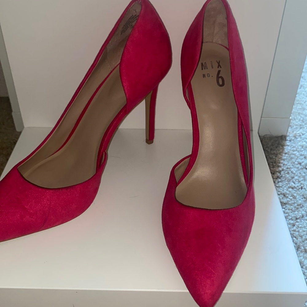 Hot Pink Pumps